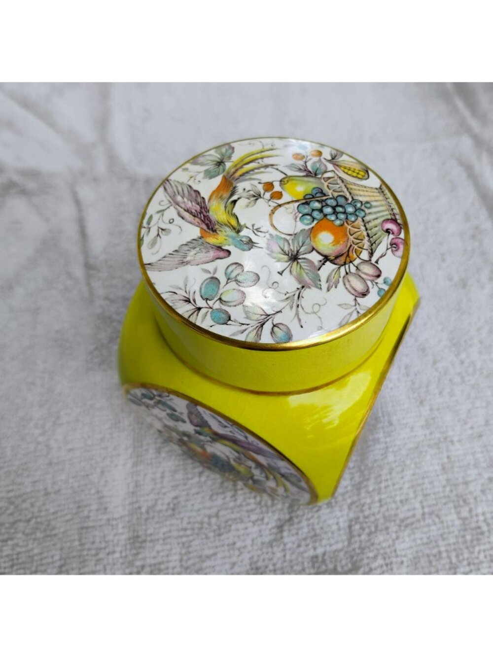Carlton Ware Yellow Lidded Ginger Jar, Bird Fruit Design Made In England 5" - Picture 3 of 9